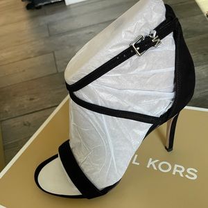 Michael Kors Antonia Black Suede Sandal NEW